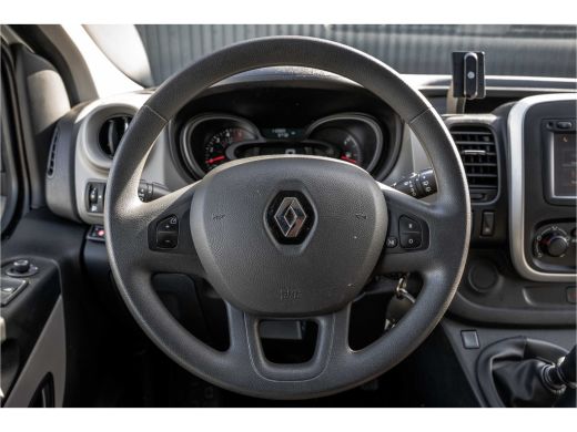 Renault Trafic 1.6 dCi 95 L1H1 | Cruise | Navi | Airco | Trekhaak | Imperiaal ActivLease financial lease