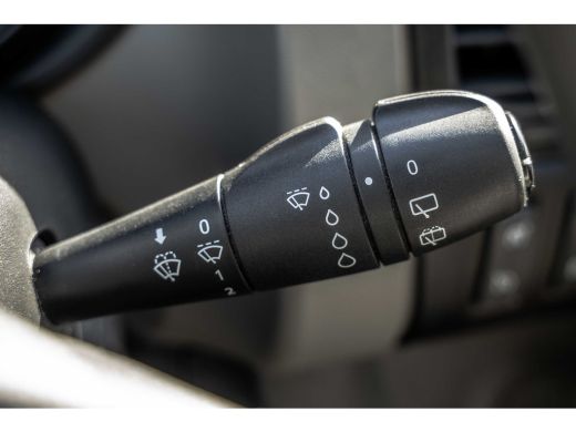 Renault Trafic 1.6 dCi 95 L1H1 | Cruise | Navi | Airco | Trekhaak | Imperiaal ActivLease financial lease