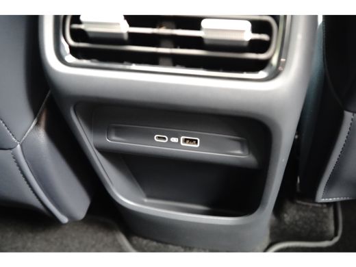 Geely Starray EM-i Max+ | Achterbank in delen neerklapbaar | Airco (automatisch) | Apple Carplay/Android Auto|telefo... ActivLease financial lease