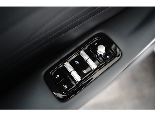 Geely Starray EM-i Max+ | Achterbank in delen neerklapbaar | Airco (automatisch) | Apple Carplay/Android Auto|telefo... ActivLease financial lease