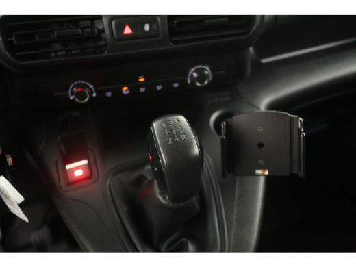 Peugeot Partner 1.5 BlueHDI Pro | 3 Zits | Airco | Cruise | Carplay | Parkeersensoren ActivLease financial lease