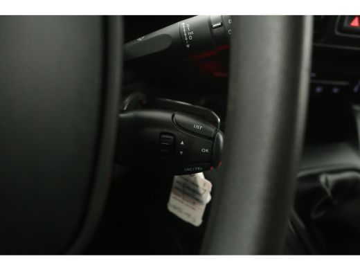 Peugeot Partner 1.5 BlueHDI Pro | 3 Zits | Airco | Cruise | Carplay | Parkeersensoren ActivLease financial lease