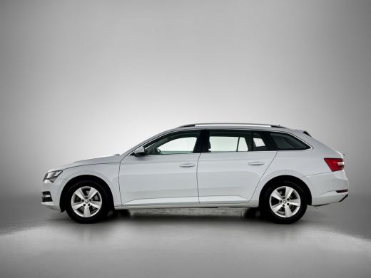 Skoda Superb Combi 1.5 TSI 150PK Automaat Business Edition / Trekhaak / Navigatie / Airco-ecc./ Pdc./ Radio-mu... ActivLease financial lease