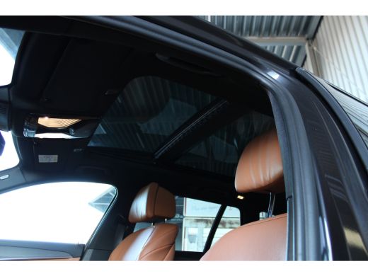 BMW 5 Serie Touring 520i High Executive M-SPORT PANO LEER NAVI LED ORG NL 121000KM!!! ActivLease financial lease