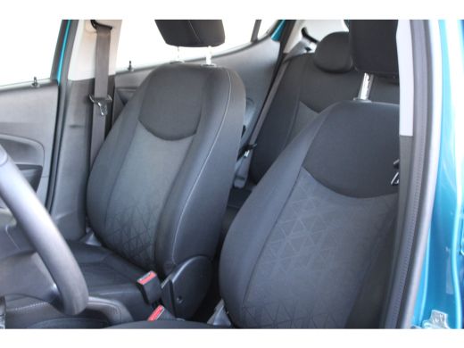 Opel KARL 1.0 ecoFLEX 120 Jaar Edition | Parkeersensoren achter | 15'' lichtmetaal | Mistlampen | DAB | ActivLease financial lease