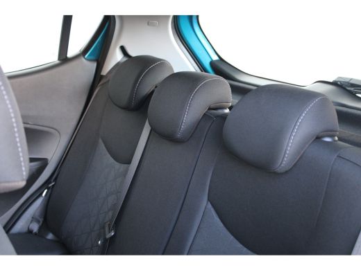Opel KARL 1.0 ecoFLEX 120 Jaar Edition | Parkeersensoren achter | 15'' lichtmetaal | Mistlampen | DAB | ActivLease financial lease