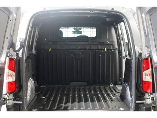 Toyota ProAce 1.2 Turbo 110pk Comfort Benzine Airco/Navi/Camera 03-2023 ActivLease financial lease