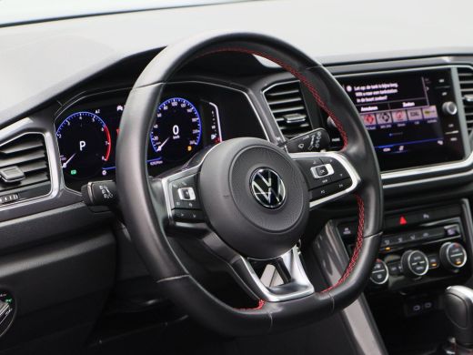 Volkswagen T-Roc 1.5 TSi 150 Pk Automaat Sport Business R-Line | Panoramadak | Camera | Adaptive Cruise | Navigati... ActivLease financial lease