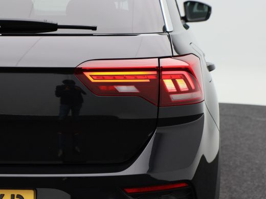 Volkswagen T-Roc 1.5 TSi 150 Pk Automaat Sport Business R-Line | Panoramadak | Camera | Adaptive Cruise | Navigati... ActivLease financial lease