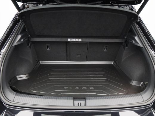 Volkswagen T-Roc 1.5 TSi 150 Pk Automaat Sport Business R-Line | Panoramadak | Camera | Adaptive Cruise | Navigati... ActivLease financial lease