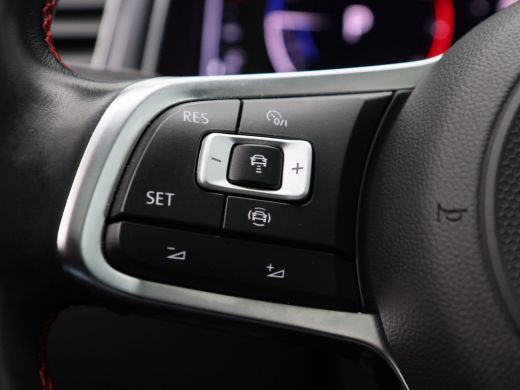 Volkswagen T-Roc 1.5 TSi 150 Pk Automaat Sport Business R-Line | Panoramadak | Camera | Adaptive Cruise | Navigati... ActivLease financial lease