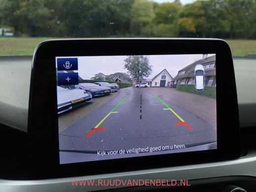 Ford Focus 1.0 EcoBoost STUUR + STOELVERWARMING / CAMERA / CARPLAY / NAVI ActivLease financial lease