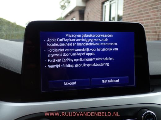 Ford Focus 1.0 EcoBoost STUUR + STOELVERWARMING / CAMERA / CARPLAY / NAVI ActivLease financial lease