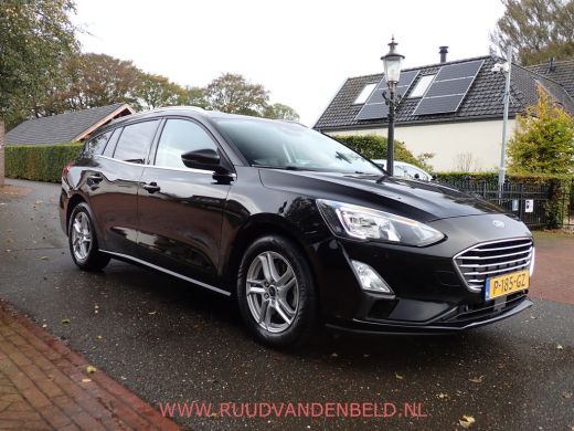 Ford Focus 1.0 EcoBoost STUUR + STOELVERWARMING / CAMERA / CARPLAY / NAVI ActivLease financial lease