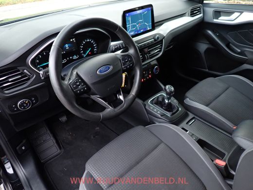 Ford Focus 1.0 EcoBoost STUUR + STOELVERWARMING / CAMERA / CARPLAY / NAVI ActivLease financial lease