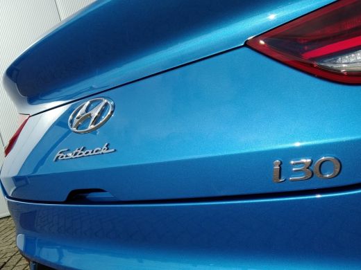 Hyundai i30 Fastback 1.4 T-GDI Premium | Navigatie DAB+ | Cruise Control | Climate control | Full LED | Parke... ActivLease financial lease