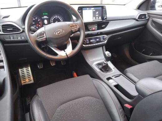 Hyundai i30 Fastback 1.4 T-GDI Premium | Navigatie DAB+ | Cruise Control | Climate control | Full LED | Parke... ActivLease financial lease