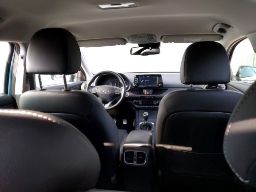 Hyundai i30 Fastback 1.4 T-GDI Premium | Navigatie DAB+ | Cruise Control | Climate control | Full LED | Parke... ActivLease financial lease