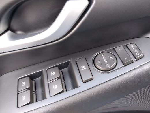 Hyundai i30 Fastback 1.4 T-GDI Premium | Navigatie DAB+ | Cruise Control | Climate control | Full LED | Parke... ActivLease financial lease
