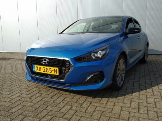 Hyundai i30 Fastback 1.4 T-GDI Premium | Navigatie DAB+ | Cruise Control | Climate control | Full LED | Parke... ActivLease financial lease