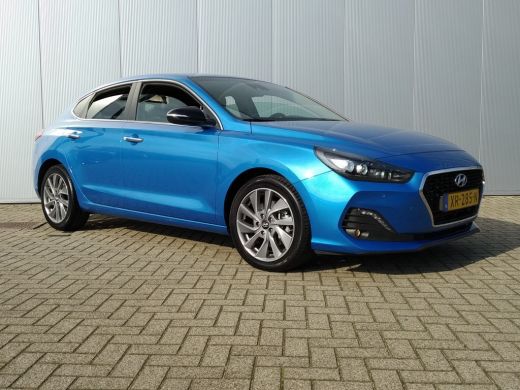 Hyundai i30 Fastback 1.4 T-GDI Premium | Navigatie DAB+ | Cruise Control | Climate control | Full LED | Parke... ActivLease financial lease