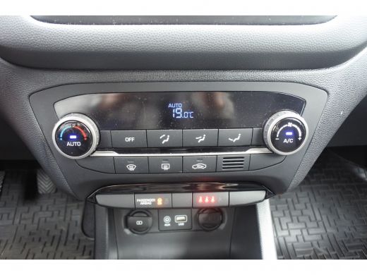 Hyundai i20 1.0 T-GDI Comfort Navi | Achteruitrijcamera | Cruise Control | LED Verliching ActivLease financial lease