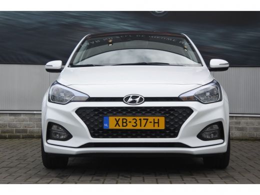 Hyundai i20 1.0 T-GDI Comfort Navi | Achteruitrijcamera | Cruise Control | LED Verliching ActivLease financial lease