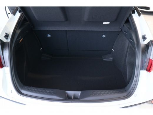 Toyota C-HR 1.8 Hybrid Active | Navigatie | Parkeer camera | Climate control | LM Velgen | ActivLease financial lease