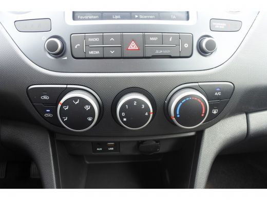 Hyundai i10 1.0i Comfort | OP = OP| Navi | Airco | Cruise Control | Bluetooth ActivLease financial lease