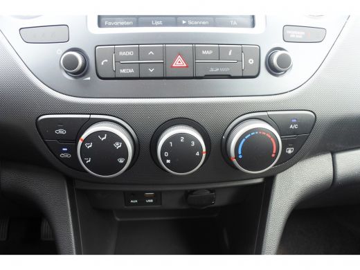 Hyundai i10 1.0i Comfort | OP = OP | Navi | Airco | Cruise Control | Bluetooth ActivLease financial lease