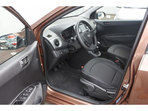 Hyundai i10 1.0i Comfort | OP = OP | Navi | Airco | Cruise Control | Bluetooth ActivLease financial lease