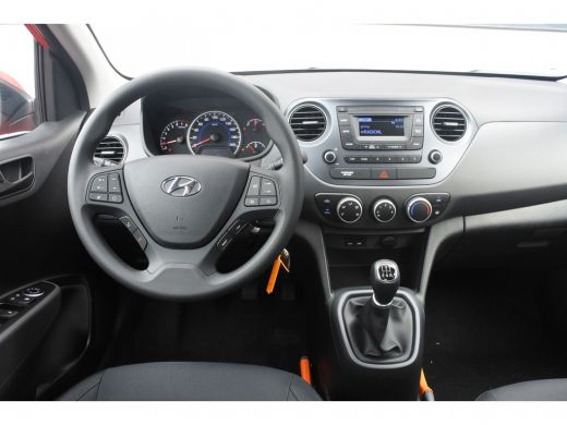 Hyundai i10 1.0i Comfort | OP = OP | Airco | Cruise Control | Bluetooth ActivLease financial lease