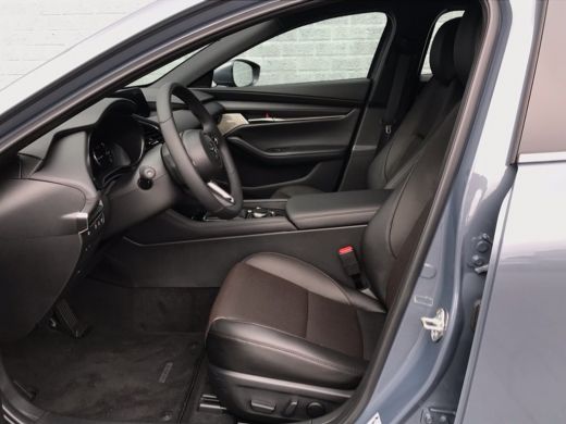 Mazda 3 2.0 SkyActiv-G Comfort Aut | Leder | Led | Navi | BOSE | 18" LM ActivLease financial lease