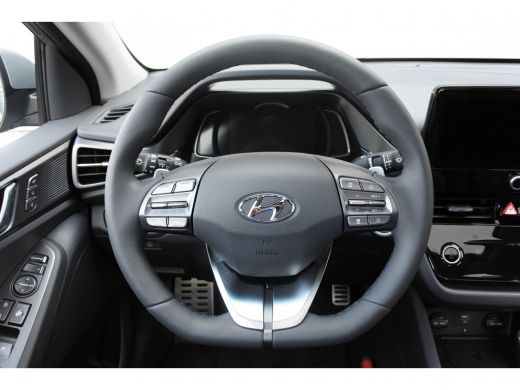 Hyundai IONIQ 1.6 GDi Premium Automaat | Navigatie | Achteruitrijcamera | Leder ActivLease financial lease