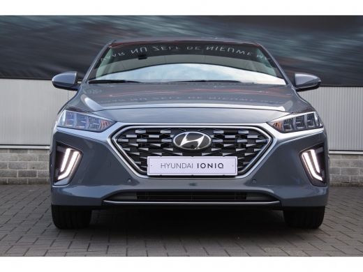 Hyundai IONIQ 1.6 GDi Premium Automaat | Navigatie | Achteruitrijcamera | Leder ActivLease financial lease