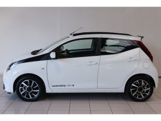 Toyota Aygo 1.0 VVT-i x-play sport | Canvas open dak | Airco | Dakspoiler | Dubbele uitlaat | Led dagrijverli...