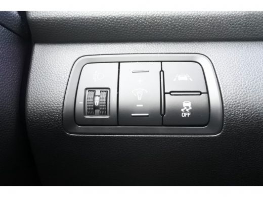 Hyundai i20 1.0 T-GDI i-CROSS-Pack |  i-Cross-Pack: Wielbogen Stootstrips Lichtmetalen Velgen BiColor | Navig... ActivLease financial lease
