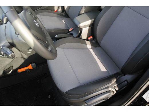 Hyundai i20 1.0 T-GDI i-CROSS-Pack |  i-Cross-Pack: Wielbogen Stootstrips Lichtmetalen Velgen BiColor | Navig... ActivLease financial lease