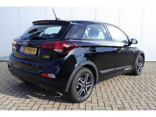 Hyundai i20 1.0 T-GDI i-CROSS-Pack |  i-Cross-Pack: Wielbogen Stootstrips Lichtmetalen Velgen BiColor | Navig... ActivLease financial lease
