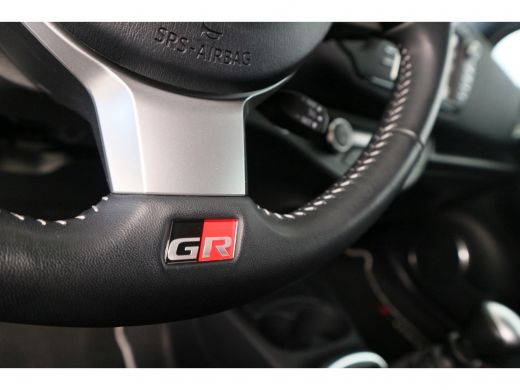 Toyota Yaris 1.8 GRMN | Unieke auto nummer 57 van de 400! | 212 PK | ActivLease financial lease