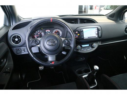 Toyota Yaris 1.8 GRMN | Unieke auto nummer 57 van de 400! | 212 PK | ActivLease financial lease