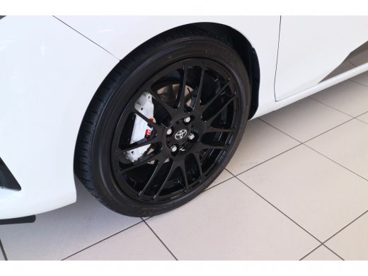 Toyota Yaris 1.8 GRMN | Unieke auto nummer 57 van de 400! | 212 PK | ActivLease financial lease