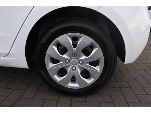 Hyundai i20 1.0 T-GDI Comfort | Automaat | Navi | Achteruitrijcamera | Bluetooth ActivLease financial lease