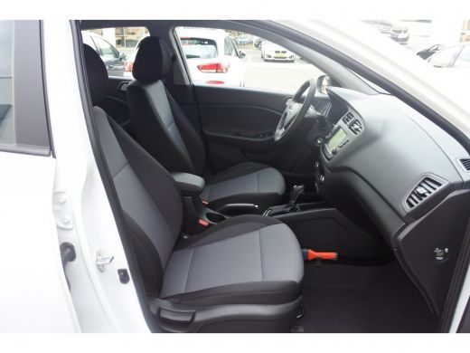 Hyundai i20 1.0 T-GDI Comfort | Automaat | Navi | Achteruitrijcamera | Bluetooth ActivLease financial lease