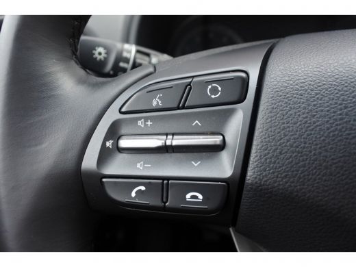 Hyundai Kona 1.0 T-GDI Comfort Navi | Achteruitrijcamera | Bluetooth | Climate Control ActivLease financial lease
