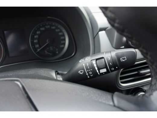 Hyundai Kona 1.0 T-GDI Comfort Navi | Achteruitrijcamera | Bluetooth | Climate Control ActivLease financial lease