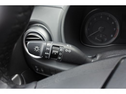 Hyundai Kona 1.0 T-GDI Comfort Navi | Achteruitrijcamera | Bluetooth | Climate Control ActivLease financial lease