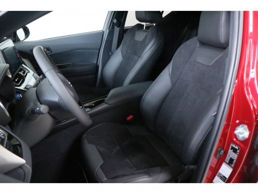 Toyota C-HR 1.8 Hybrid Dynamic Sport | Sportstoelen | Stoelverwarming | JBL Geluid | Navigatie | ActivLease financial lease