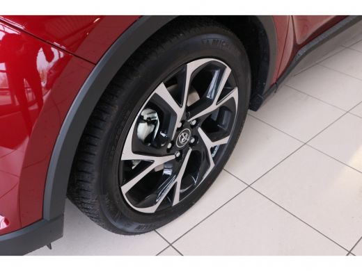 Toyota C-HR 1.8 Hybrid Dynamic Sport | Sportstoelen | Stoelverwarming | JBL Geluid | Navigatie | ActivLease financial lease