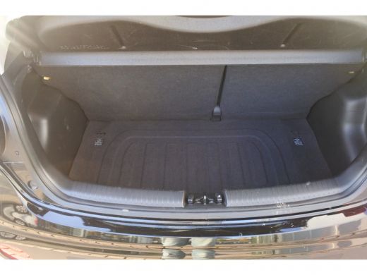 Hyundai i10 1.0i Comfort | Rijklaar zonder afleveringskosten! | Airco | Cruise Control | Dagrijverlichting|  ... ActivLease financial lease